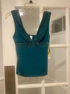 Cabernet size Medium Lingerie New With Tags